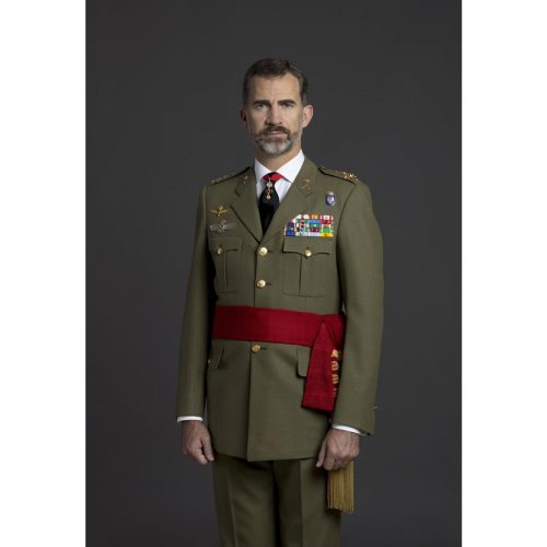 Fotografía oficial de S.M. el Rey Don Felipe VI con uniforme de diario de Capitán General del Ejército de Tierra